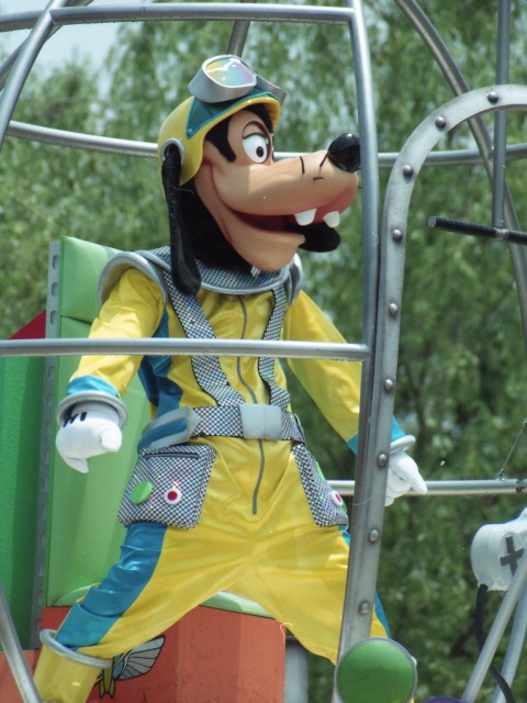グーフィー（バズ・ライトイヤー夏の大作戦）