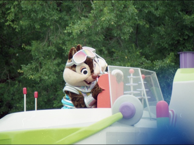 デール（バズ・ライトイヤー夏の大作戦）