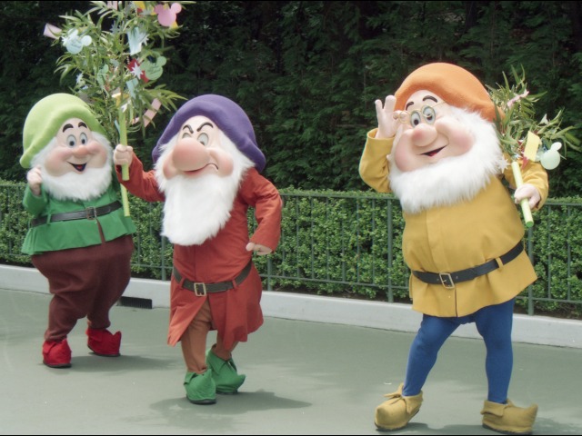ハッピー、グランピー、ドク（ディズニー・スターフェスティバル）