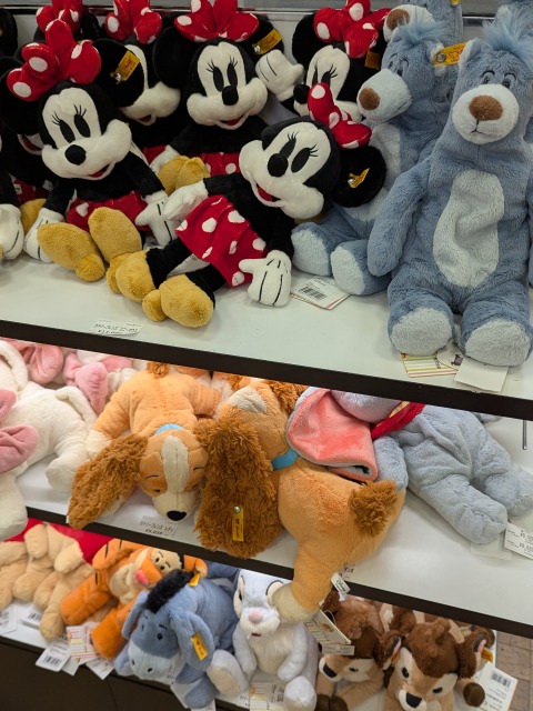 ぬいぐるみ（Disney THE MARKET 2025）