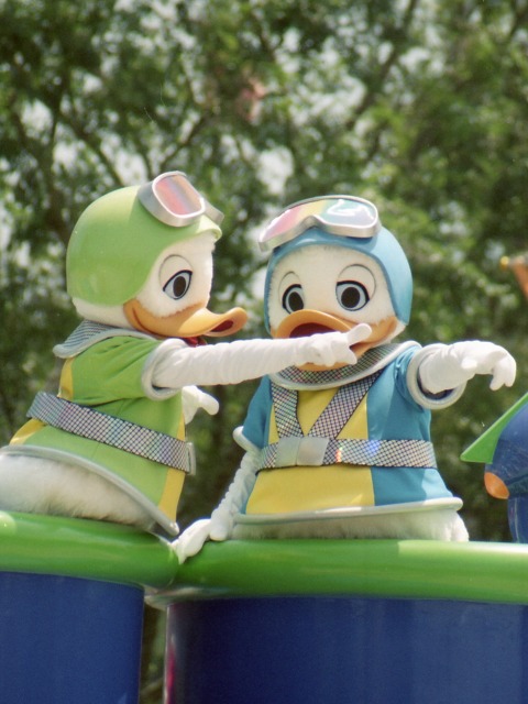 ルーイとデューイ（バズ・ライトイヤー夏の大作戦）