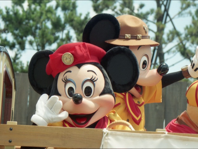 ミニーとミッキー（ディズニーキッズ・サマーアドベンチャー）