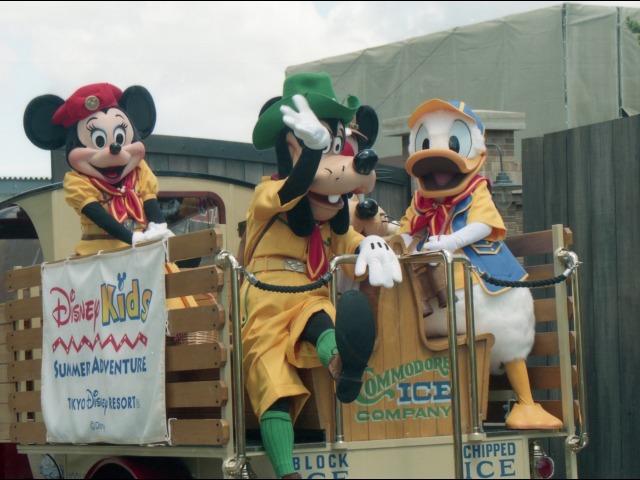 ミニー、グーフィー、ドナルド（ディズニーキッズ・サマーアドベンチャー）