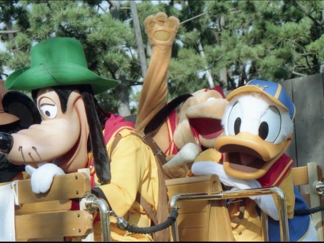 グーフィーとドナルド（ディズニーキッズ・サマーアドベンチャー）