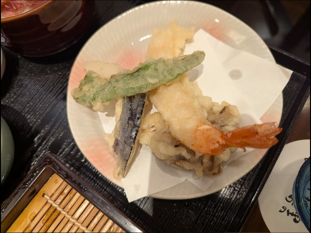 天ぷら盛り合わせ（凛や）