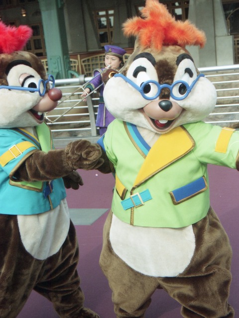 デールとチップ（ポートディスカバリー）