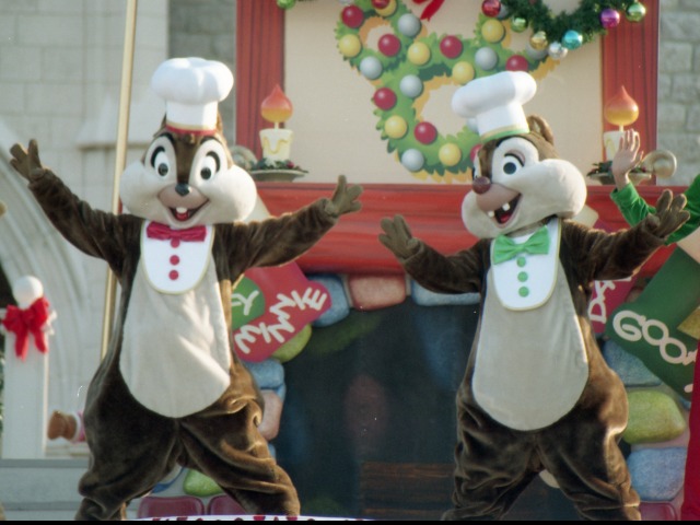 チップとデール（ミッキーのクリスマスプレゼント）