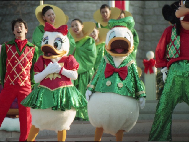 デイジーとドナルド（ミッキーのクリスマスプレゼント）