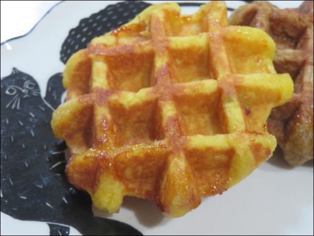 さつまいもバターワッフル(マネケン)