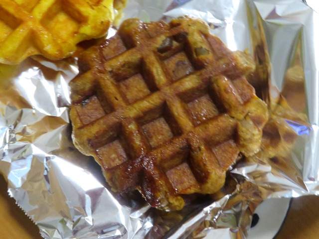 栗ワッフル（マネケン）