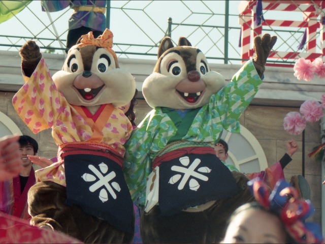 チップとデール（ニューヨーク“お正月”グリーティング）