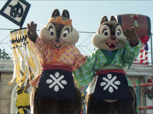 チップとデール（ニューヨーク“お正月”グリーティング）