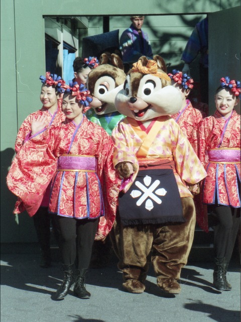 チップとデール（ニューヨーク“お正月”グリーティング）