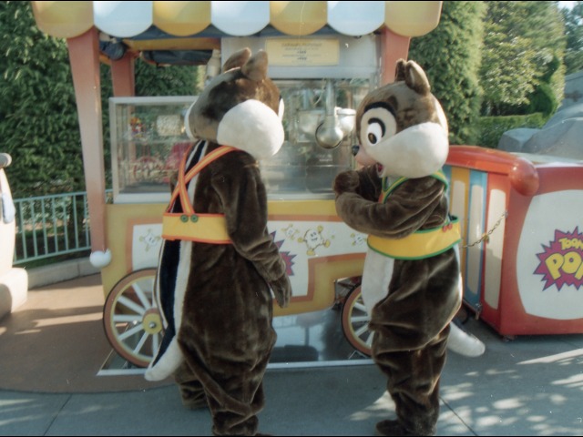 デールとチップ(トゥーンタウン)