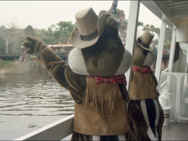 チップとデール(蒸気船マークトウェイン号)