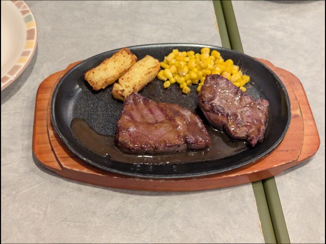 ビーフステーキ(サイゼリヤ)