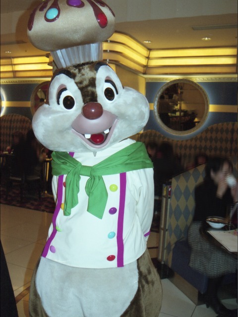 デール（シェフ・ミッキー）