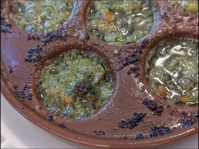 エスカルゴのオーブン焼き アップ(サイゼリヤ)