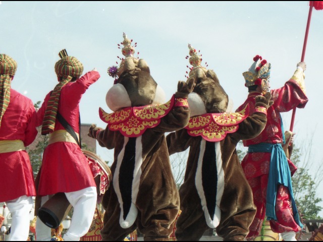 デールとチップ（ディズニー・リズム・オブ・ワールド2005）