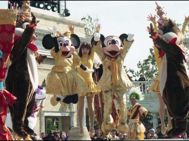 チップ、ミニー、ミッキー、デール（ディズニー・リズム・オブ・ワールド2005）