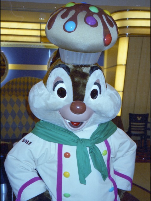 デール（シェフ・ミッキー）