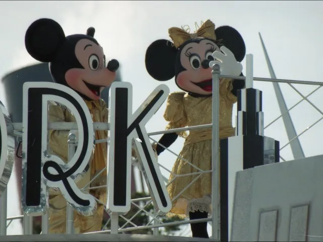 ミッキーとミニー（ディズニー・リズム・オブ・ワールド2005）