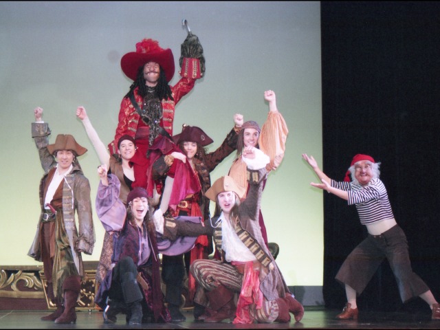 フック船長とMR.スミー（ワンマンズ・ドリームⅡ－ザ・マジック・リブズ・オン）