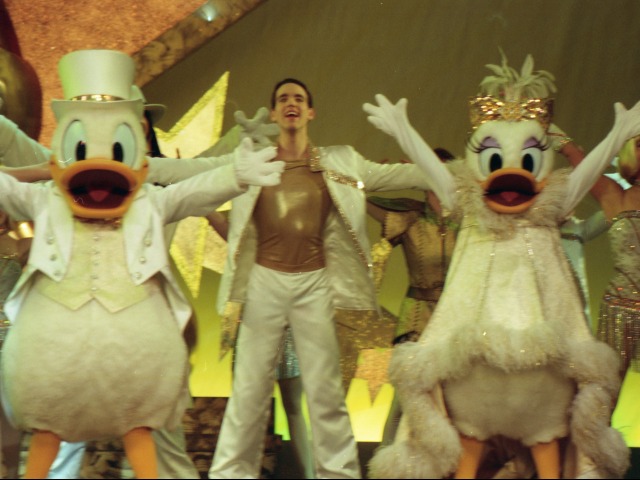 ドナルドとデイジー（ワンマンズ・ドリームⅡ－ザ・マジック・リブズ・オン）