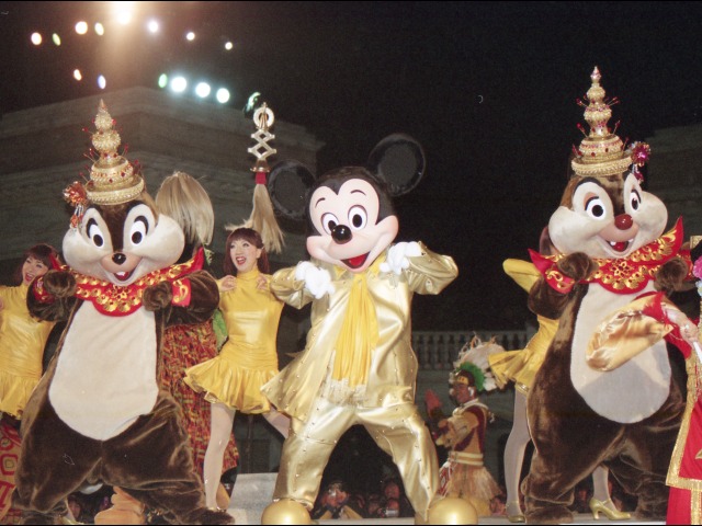 チップ、ミッキー、デール（ディズニー・リズム・オブ・ワールド2005）