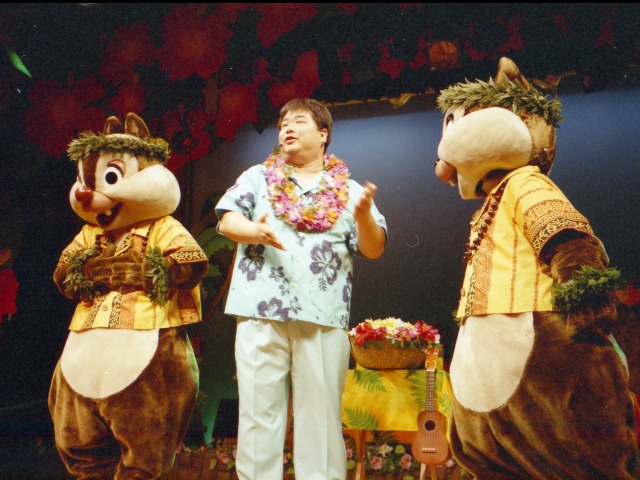 デール、ポノおじさん、チップ（リロのルアウ＆ファン）