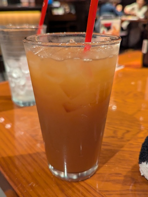 カシスオレンジ 掻き混ぜ後（OUTBACK STEAKHOUSE）