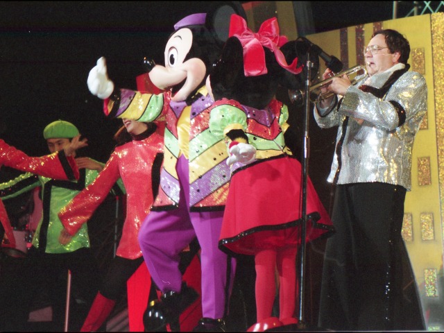 ミッキーとミニー（ディズニー・リズム・オブ・ワールド2005）