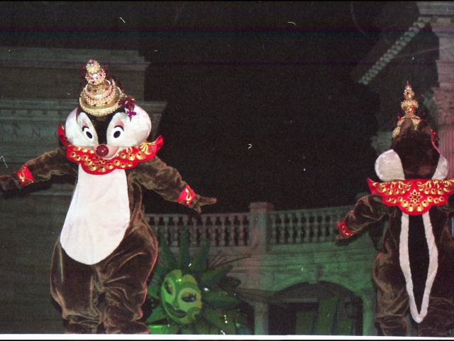 デールとチップ（ディズニー・リズム・オブ・ワールド2005）