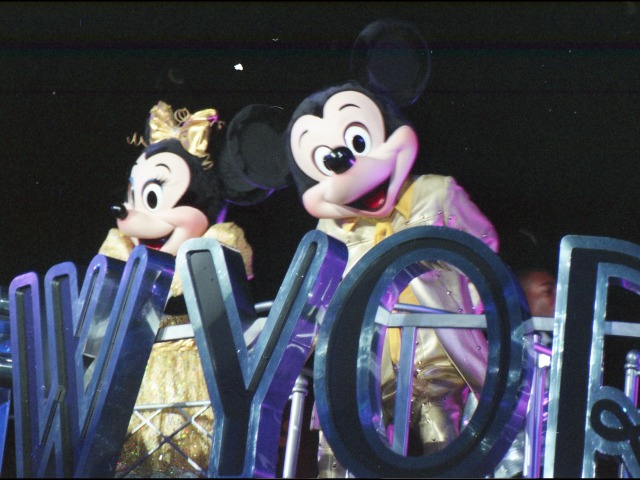ミニーとミッキー（ディズニー・リズム・オブ・ワールド2005）