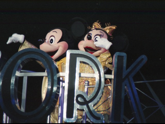 ミッキーとミニー（ディズニー・リズム・オブ・ワールド2005）