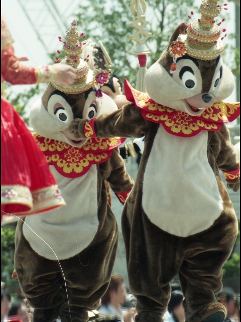 デールとチップ（ディズニー・リズム・オブ・ワールド2005）