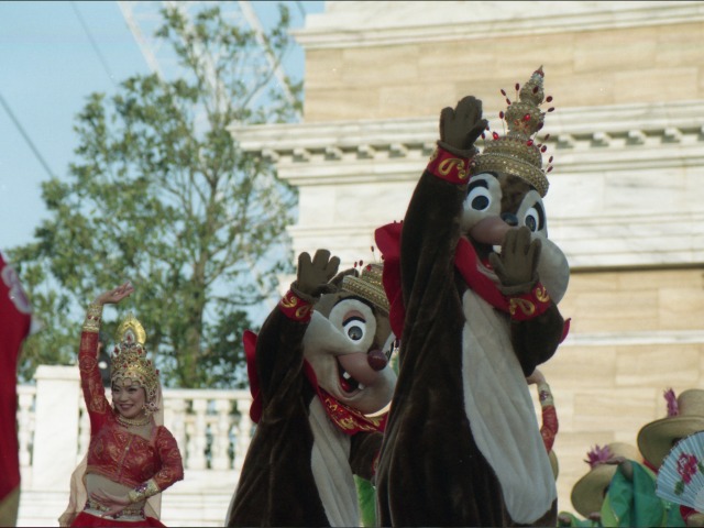 デールとチップ（ディズニー・リズム・オブ・ワールド2005）