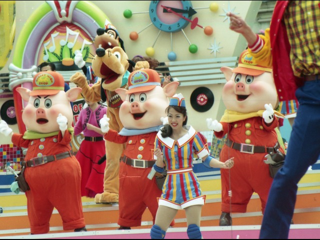 プラクティカル、フィドラー、ファイファー（ディズニー・ロック・アラウンド・ザ・マウス）