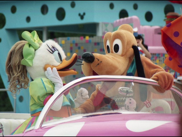 デイジーとプルート（ディズニー・ロック・アラウンド・ザ・マウス）