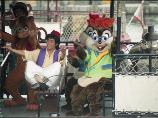 アラジンとチップ（ミート＆スマイル）