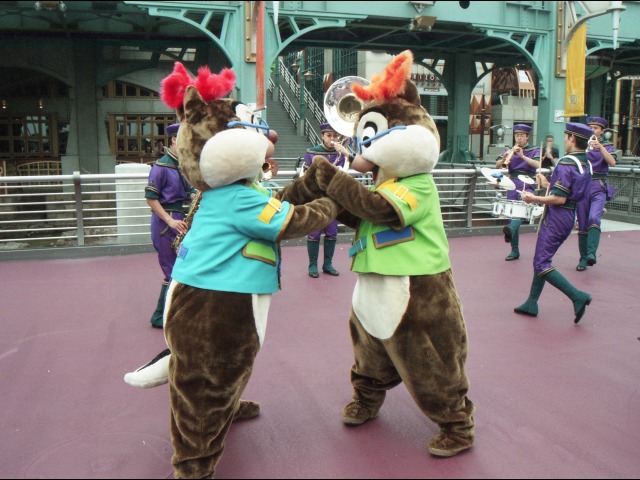 デール、チップ（ディスカバリー・ミュージック・トゥループ）