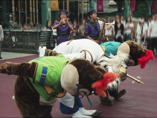 チップ、グーフィー、デール（ディスカバリー・ミュージック・トゥループ）