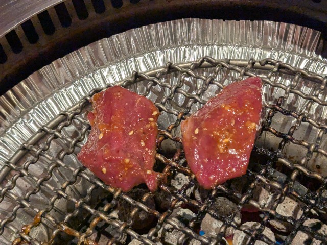 ハツ 網の上（焼肉トラジ）