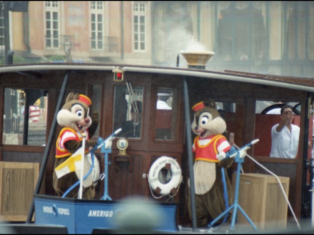 デールとチップ（チップとデールのクールサービス）