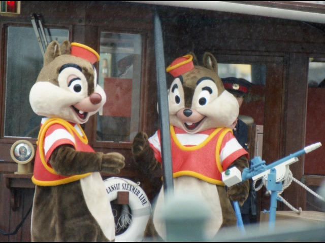 デールとチップ（チップとデールのクールサービス）