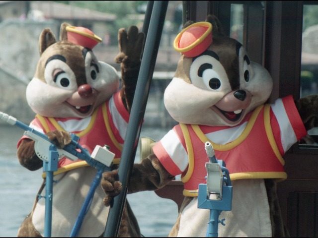 デールとチップ（チップとデールのクールサービス）