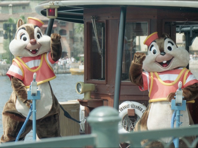 デールとチップ（チップとデールのクールサービス）