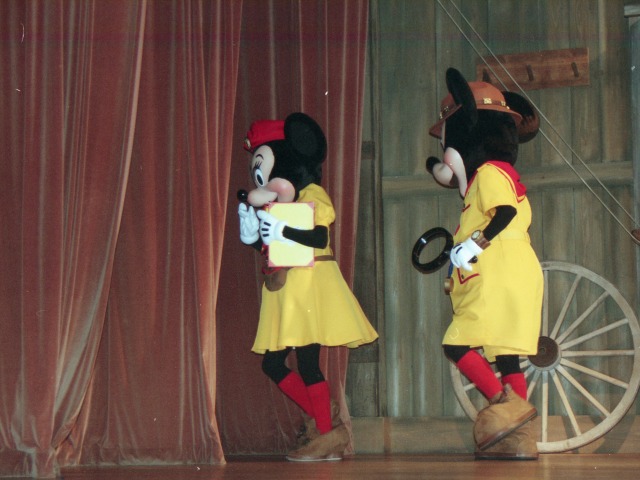 ミニーとミッキー（ディズニーキッズ・サマーアドベンチャー）