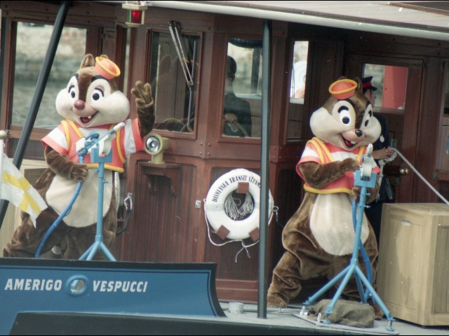 デールとチップ（チップとデールのクールサービス）