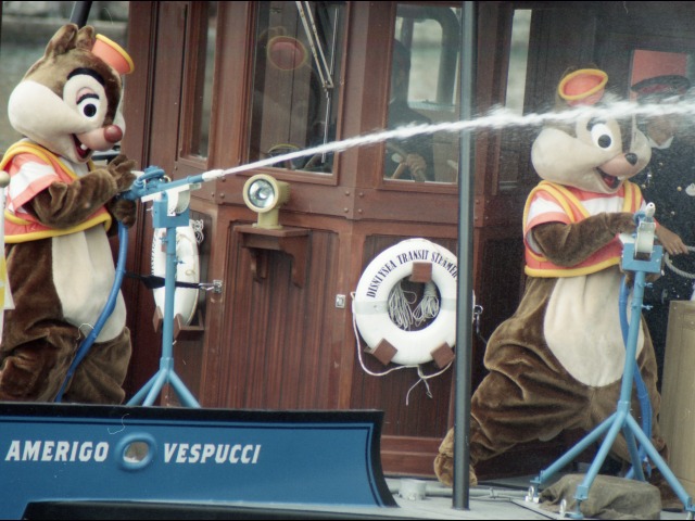 デールとチップ（チップとデールのクールサービス）